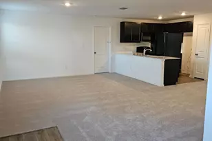 510 Sunray Dr, Lockhart, TX 78644 - Photo 5