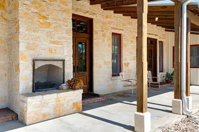 309 Ridgeview Drive, Fredericksburg, TX 78624 - Photo 9