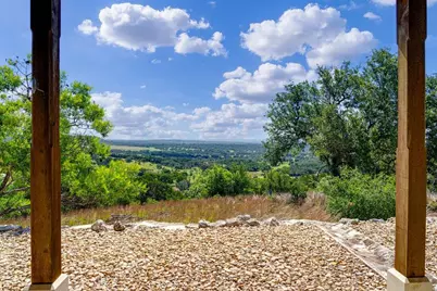 309 Ridgeview Drive, Fredericksburg, TX 78624 - Photo 5