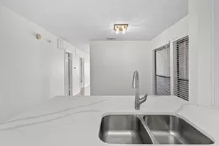 3115 Helms St, Austin, TX 78705 - Photo 17