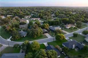 605 Meadowbrook Dr, Georgetown, TX 78628 - Photo 21