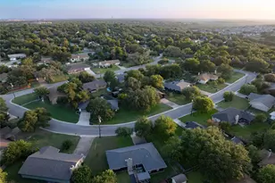 605 Meadowbrook Dr, Georgetown, TX 78628 - Photo 35