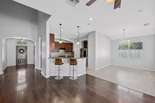 5609 York Bridge Cir, Austin, TX 78749 - Photo 7