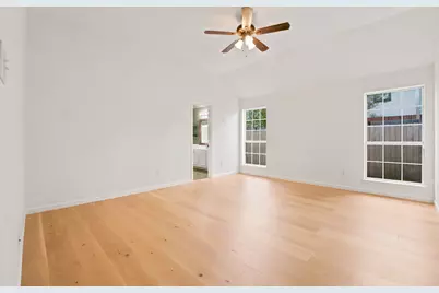 1319 Rocky Creek Drive, Pflugerville, TX 78660 - Photo 15