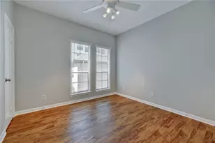 711 W 21st St, Austin, TX 78705 - Photo 19