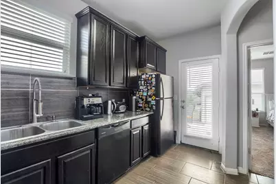 525 N Heatherwilde Boulevard, Pflugerville, TX 78660 - Photo 11