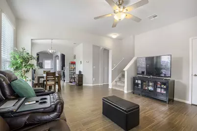 525 N Heatherwilde Boulevard, Pflugerville, TX 78660 - Photo 5