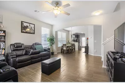 525 N Heatherwilde Boulevard, Pflugerville, TX 78660 - Photo 3