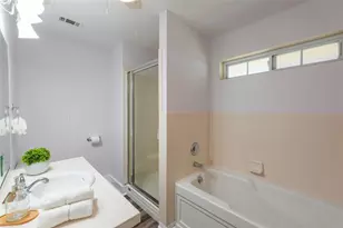 201 E Eggleston St, Manor, TX 78653 - Photo 25