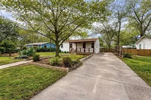 4611 Milburn Ln, Austin, TX 78702 - Photo 1