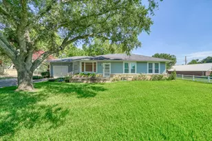 1524 Hwy 159 W, Bellville, TX 77418 - Photo 1