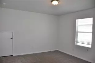 504 Lt Rusty Dr, Jarrell, TX 76537 - Photo 17
