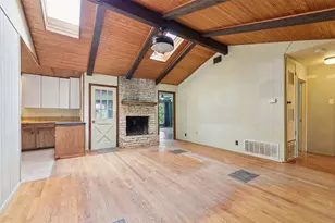 2204 Bahia Cir, Austin, TX 78741 - Photo 11