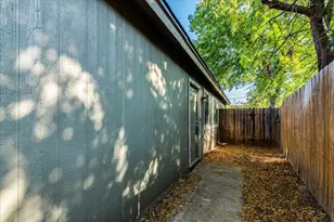 2302 Tern Cir, Austin, TX 78744 - Photo 19