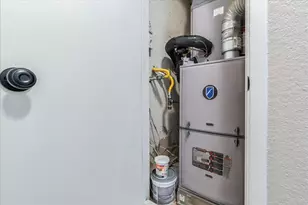 2302 Tern Cir, Austin, TX 78744 - Photo 17