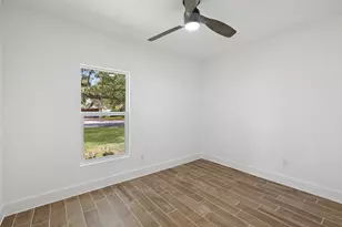 1111 Spearson Ln, Austin, TX 78745 - Photo 27