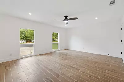 1111 Spearson Lane, Austin, TX 78745 - Photo 33