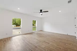 1111 Spearson Ln, Austin, TX 78745 - Photo 33
