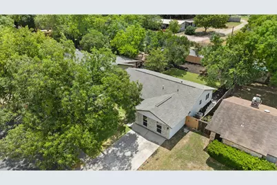 1111 Spearson Lane, Austin, TX 78745 - Photo 5