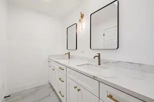 1111 Spearson Ln, Austin, TX 78745 - Photo 29