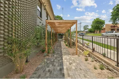 1915 E Martin Luther King Jr Boulevard #108, Austin, TX 78702 - Photo 21