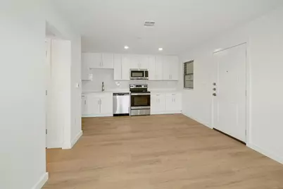 1915 E Martin Luther King Jr Boulevard #108, Austin, TX 78702 - Photo 5