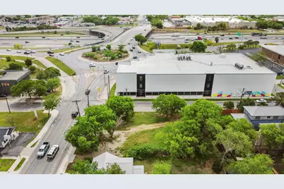 945 E 51st Street, Austin, TX 78751 - Photo 3