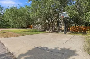 811 Presa Arriba Rd, Austin, TX 78733 - Photo 3