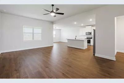 501 W Luna Blue Lane, Jarrell, TX 76537 - Photo 3