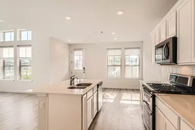 7601 Frida Bend #95, Austin, TX 78744 - Photo 15