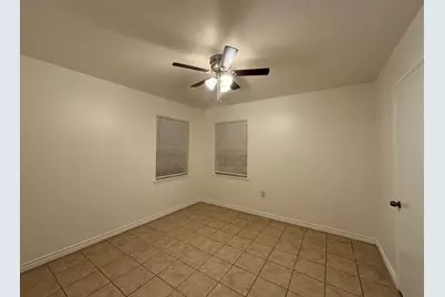 1804 W Avenue H Avenue #D, Temple, TX 76504 - Photo 7