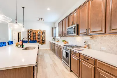 8313 Silhouette Street, Austin, TX 78744 - Photo 7