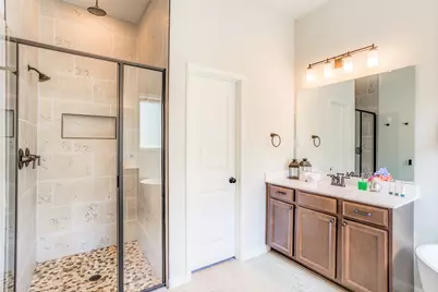8313 Silhouette Street, Austin, TX 78744 - Photo 11