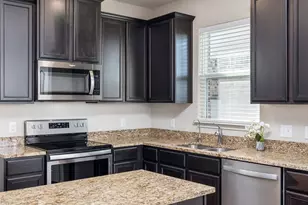 13712 Charles W Fairbanks Cv, Manor, TX 78653 - Photo 11