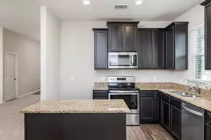 13712 Charles W Fairbanks Cv, Manor, TX 78653 - Photo 11