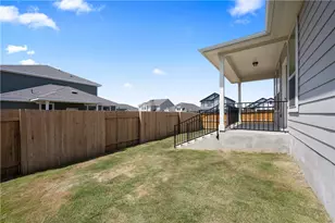 100 Drifter Ln, Jarrell, TX 76537 - Photo 33