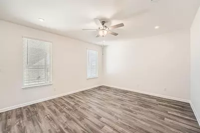 200 Weaver, Bastrop, TX 78602 - Photo 9