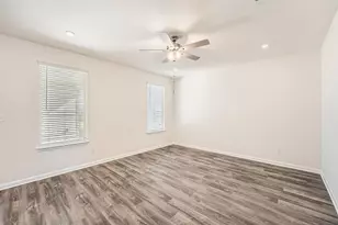 200 Weaver, Bastrop, TX 78602 - Photo 9
