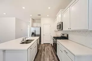 200 Weaver, Bastrop, TX 78602 - Photo 5