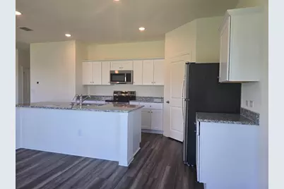 121 Blazilmar Lane, Taylor, TX 76574 - Photo 11