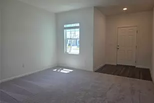 121 Blazilmar Ln, Taylor, TX 76574 - Photo 5