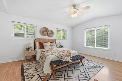 409 Wilmes Drive, Austin, TX 78752 - Photo 13