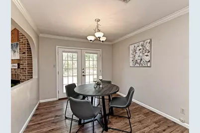 8300 Dixon Drive, Austin, TX 78745 - Photo 5