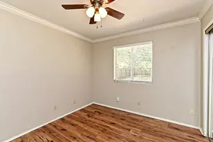 8300 Dixon Dr, Austin, TX 78745 - Photo 11