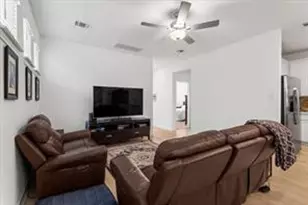 112 Doodle Ln, Hutto, TX 78634 - Photo 7