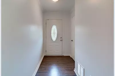 1304 Loma Drive, Austin, TX 78741 - Photo 5