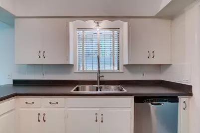 1304 Loma Drive, Austin, TX 78741 - Photo 13