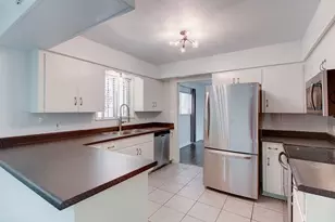 1304 Loma Dr, Austin, TX 78741 - Photo 11