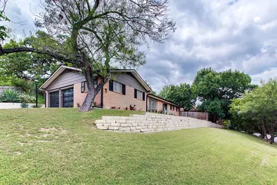 1304 Loma Drive, Austin, TX 78741 - Photo 3