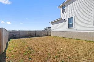 408 Black Opal Dr, Jarrell, TX 76537 - Photo 29